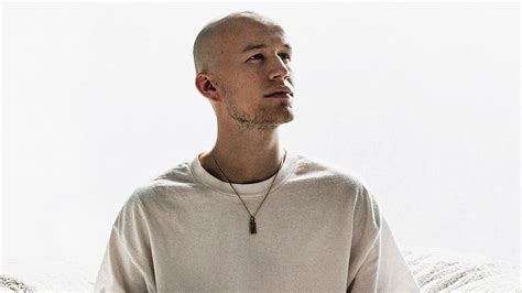 midastoto|Medasin Puts His Midas Touch To Toto’s Iconic “Africa”.